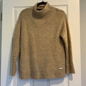 Cozy Turtleneck Sweater in Beige - Women